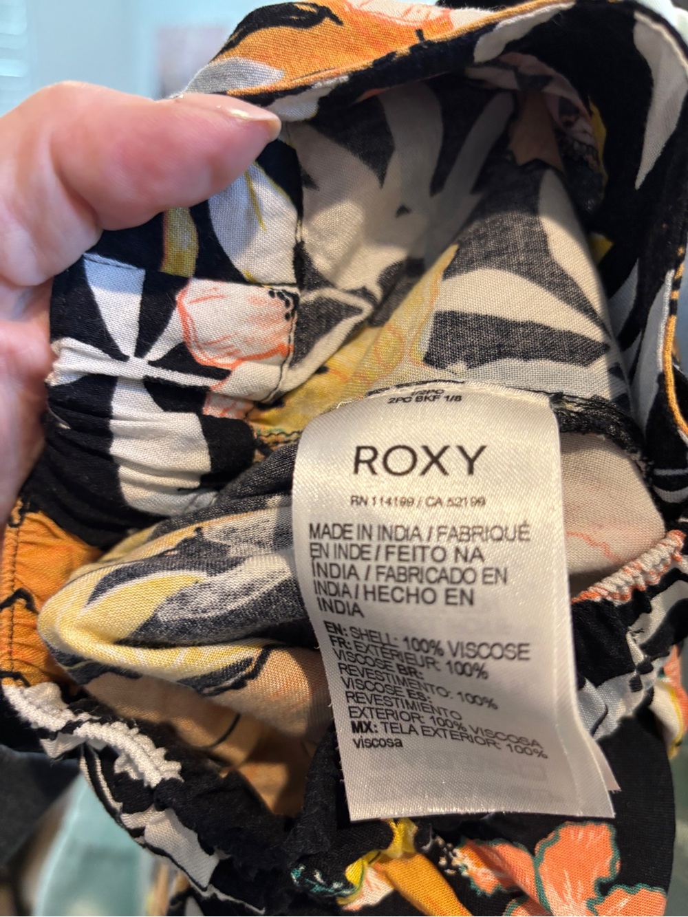 Roxy Midnight Avenue Black Floral Wide Leg Pants. Size M - Picture 6 of 8